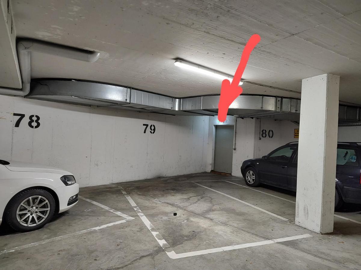 Cozy Apartment With Parking Garage Near Outlet Metzingen  Exterior photo